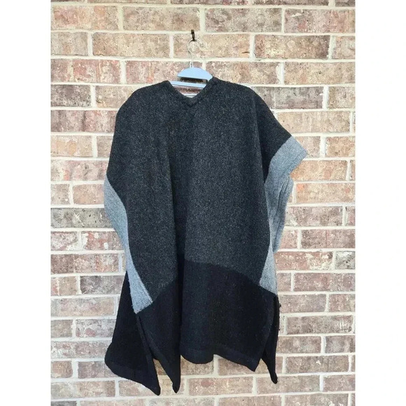 Madewell Women’s One Size Poncho Wool Gray Black Color Block - Picture 3 of 3